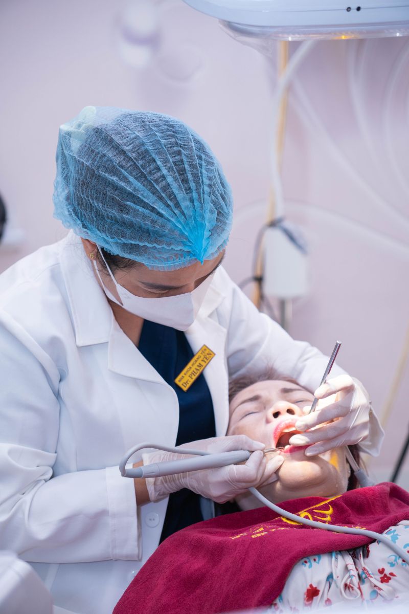 Vệ Sinh Răng Miệng Sạch Sẽ Trước Khi Tới Khám